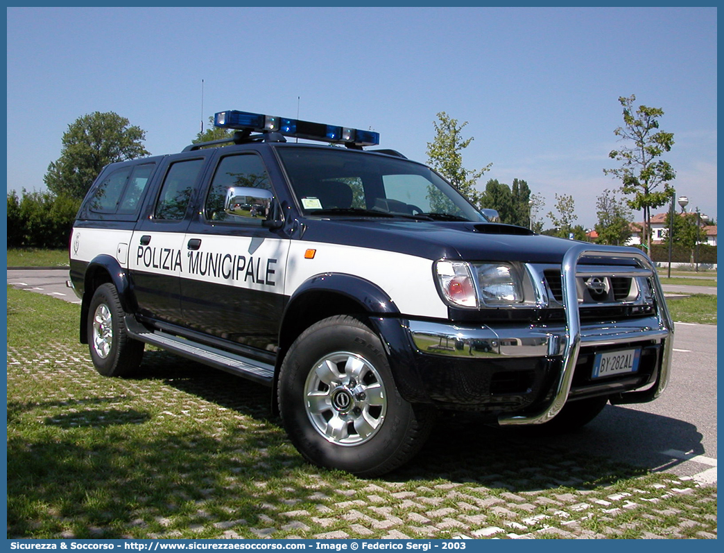 -
Polizia Municipale
Comune di Jesolo
Nissan Navara I serie
Parole chiave: PL;PM;P.L.;P.M.;Polizia;Locale;Municipale;Jesolo;Nissan;Navara