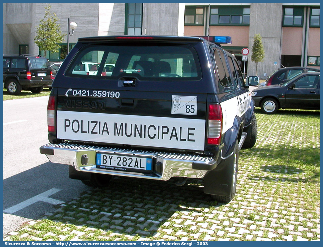 -
Polizia Municipale
Comune di Jesolo
Nissan Navara I serie
Parole chiave: PL;PM;P.L.;P.M.;Polizia;Locale;Municipale;Jesolo;Nissan;Navara