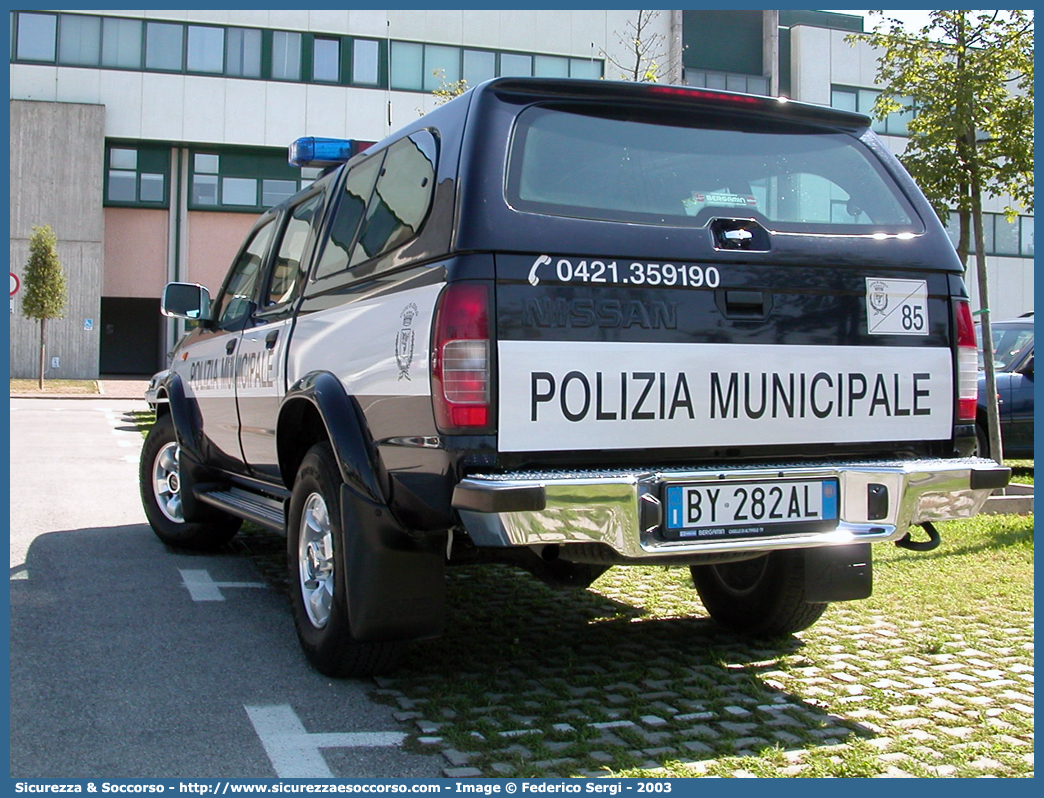 -
Polizia Municipale
Comune di Jesolo
Nissan Navara I serie
Parole chiave: PL;PM;P.L.;P.M.;Polizia;Locale;Municipale;Jesolo;Nissan;Navara