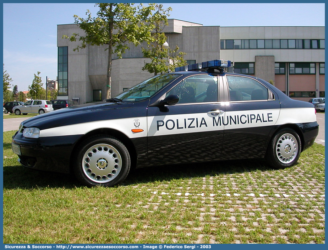 -
Polizia Municipale
Comune di Jesolo
Alfa Romeo 156 I serie

Parole chiave: PL;PM;P.L.;P.M.;Polizia;Locale;Municipale;Jesolo;Alfa Romeo;156;I serie