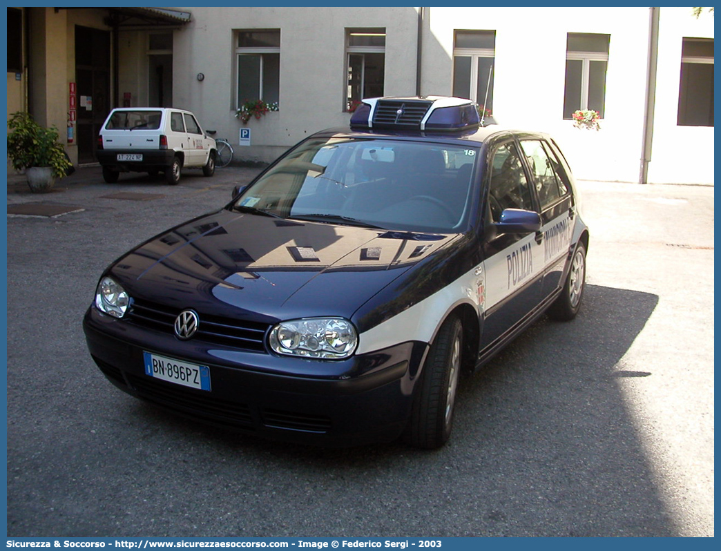 -
Polizia Municipale
Comune di Vicenza
Volkswagen Golf IV serie
Parole chiave: PL;P.L.;PM;P.M.;Polizia;Locale;Municipale;Vicenza;Volkswagen;Golf