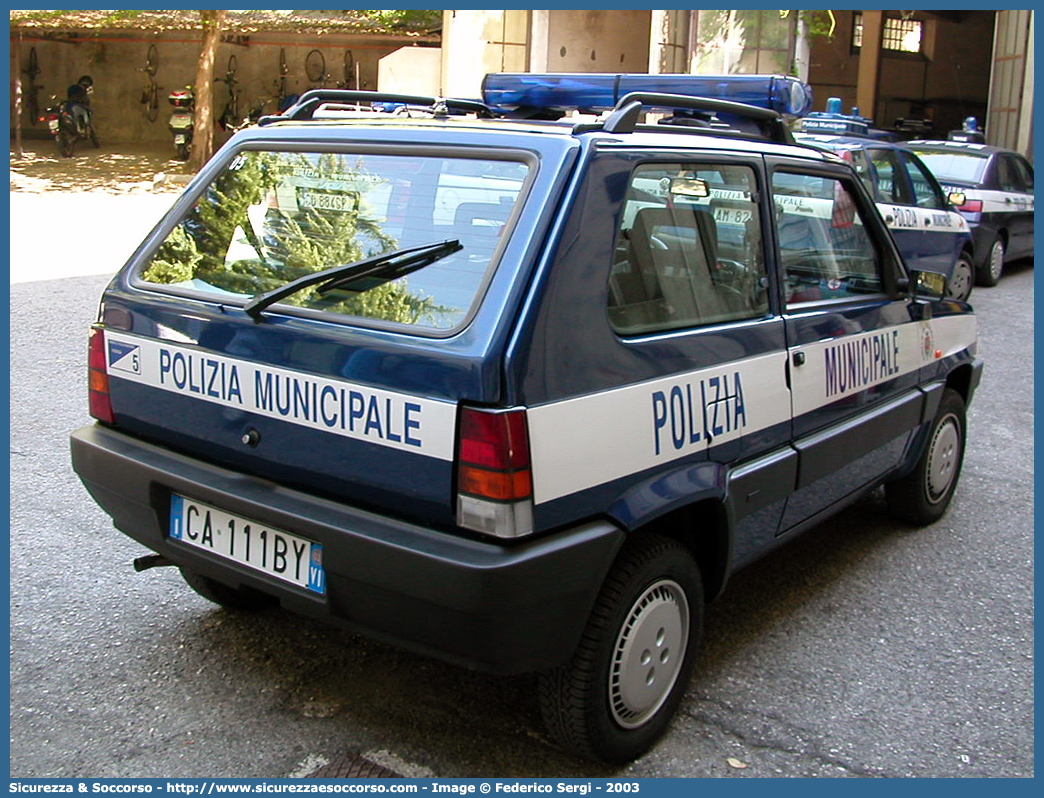 -
Polizia Municipale
Comune di Vicenza
Fiat Panda II serie
Parole chiave: Polizia;Locale;Municipale;Vicenza;Fiat;Panda