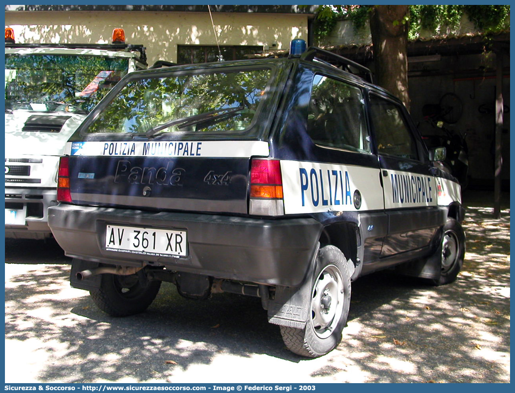 -
Polizia Municipale
Comune di Vicenza
Fiat Panda 4x4 II serie
Parole chiave: Polizia;Locale;Municipale;Vicenza;Fiat;Panda