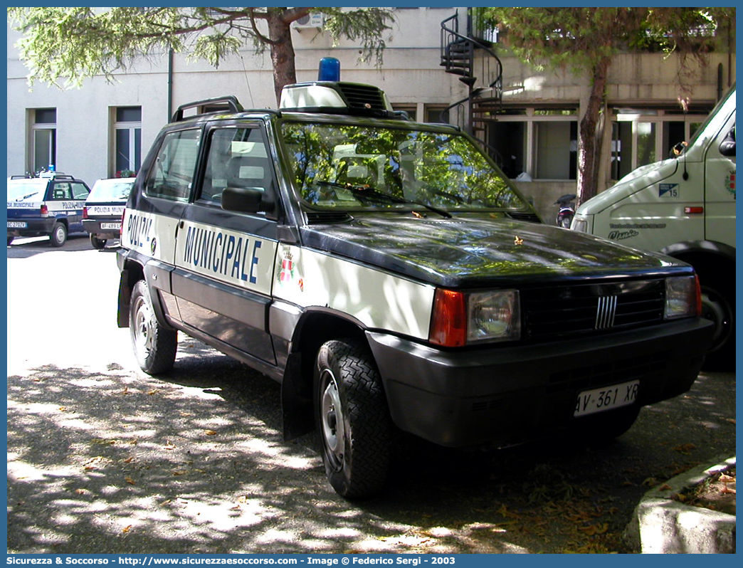 -
Polizia Municipale
Comune di Vicenza
Fiat Panda 4x4 II serie
Parole chiave: Polizia;Locale;Municipale;Vicenza;Fiat;Panda