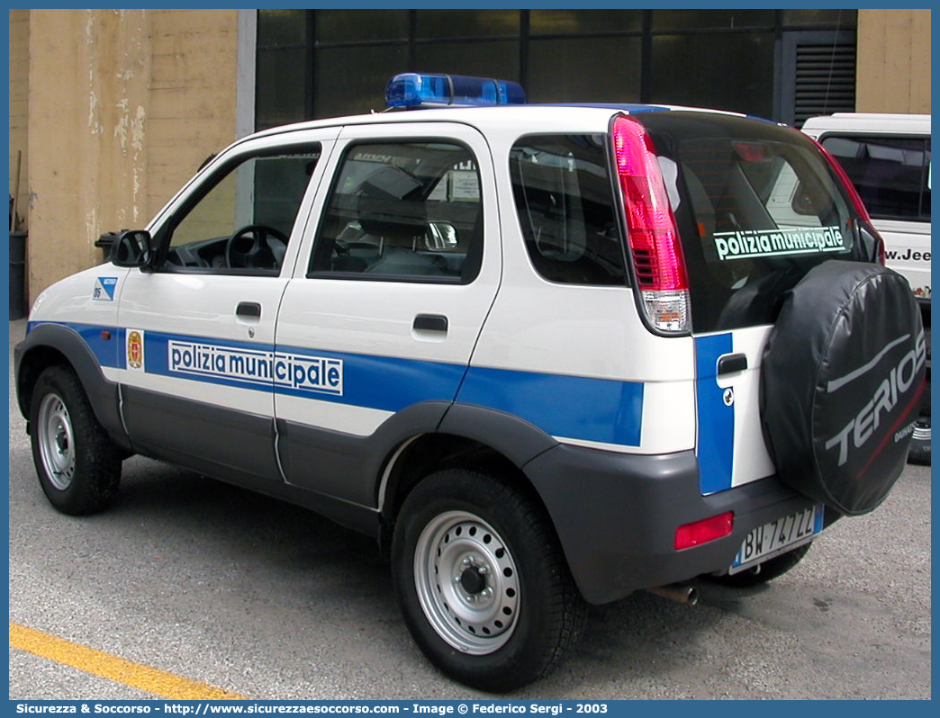 -
Polizia Municipale
Comune di Trieste
Daihatsu Terios I serie
Parole chiave: PL;PM;P.L.;P.M.;Polizia;Locale;Municipale;Trieste;Daihatsu;Terios