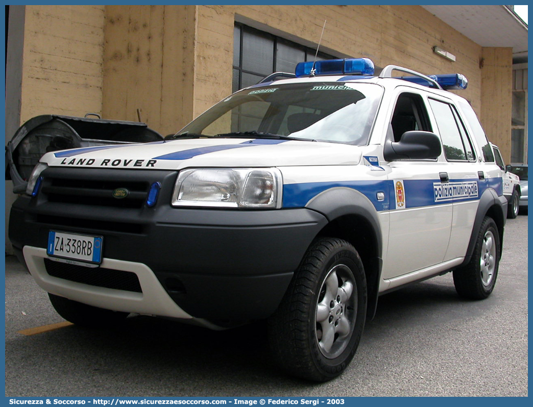 -
Polizia Municipale
Comune di Trieste
Land Rover Freelander I serie
Parole chiave: Polizia;Municipale;Locale;Trieste;Land Rover;Freelander I serie