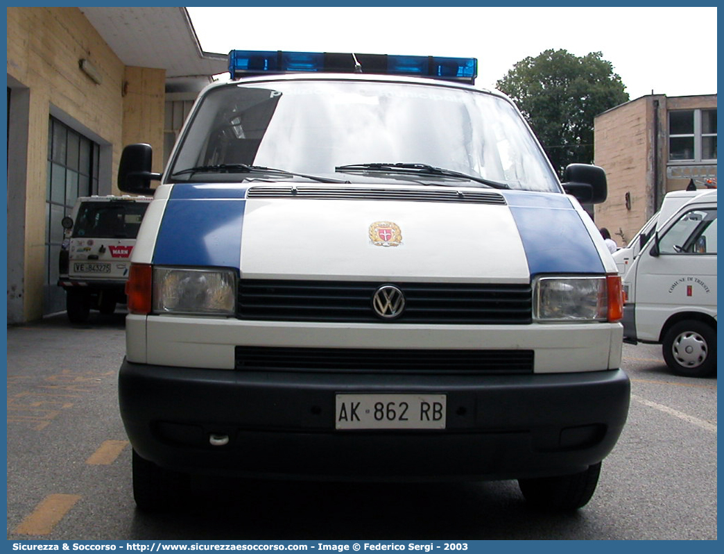 -
Polizia Municipale
Comune di Trieste
Volkswagen Transporter T4
Parole chiave: Polizia;Municipale;Locale;Trieste;Volkswagen;Transporter T4