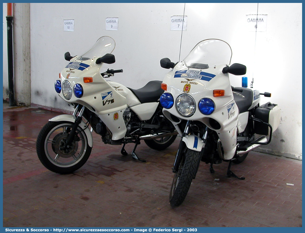 -
Polizia Municipale
Comune di Trieste
Guzzi V75

Parole chiave: Polizia;Municipale;Locale;Trieste;Guzzi;V75