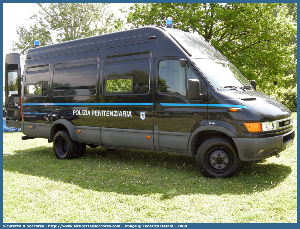 Polizia Penitenziaria 068AE
Polizia Penitenziaria
Iveco Daily 60C15 III serie
Parole chiave: PolPen;Pol.Pen.;AdiC;A.diC.;Agenti di Custodia;Polizia Penitenziaria;Iveco;Daily;60C15 III serie;068AE