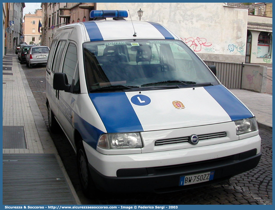 -
Polizia Municipale
Comune di Trieste
Fiat Scudo I serie
Allestitore Orlandi S.r.l.
Parole chiave: Polizia;Municipale;Locale;Trieste;Fiat;Scudo I serie;Orlandi