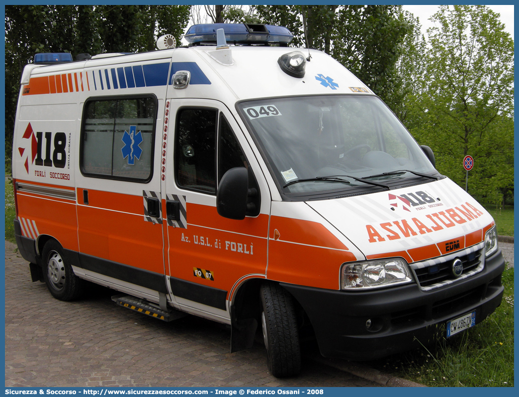 FO 07
118 Romagna Soccorso
Ambito Territoriale di Forlì
Fiat Ducato II serie restyling
Allestitore EDM S.r.l.
Parole chiave: 118;Romagna;Soccorso;Forlì;Ambulanza;Autoambulanza;Fiat;Ducato;EDM;E.D.M.