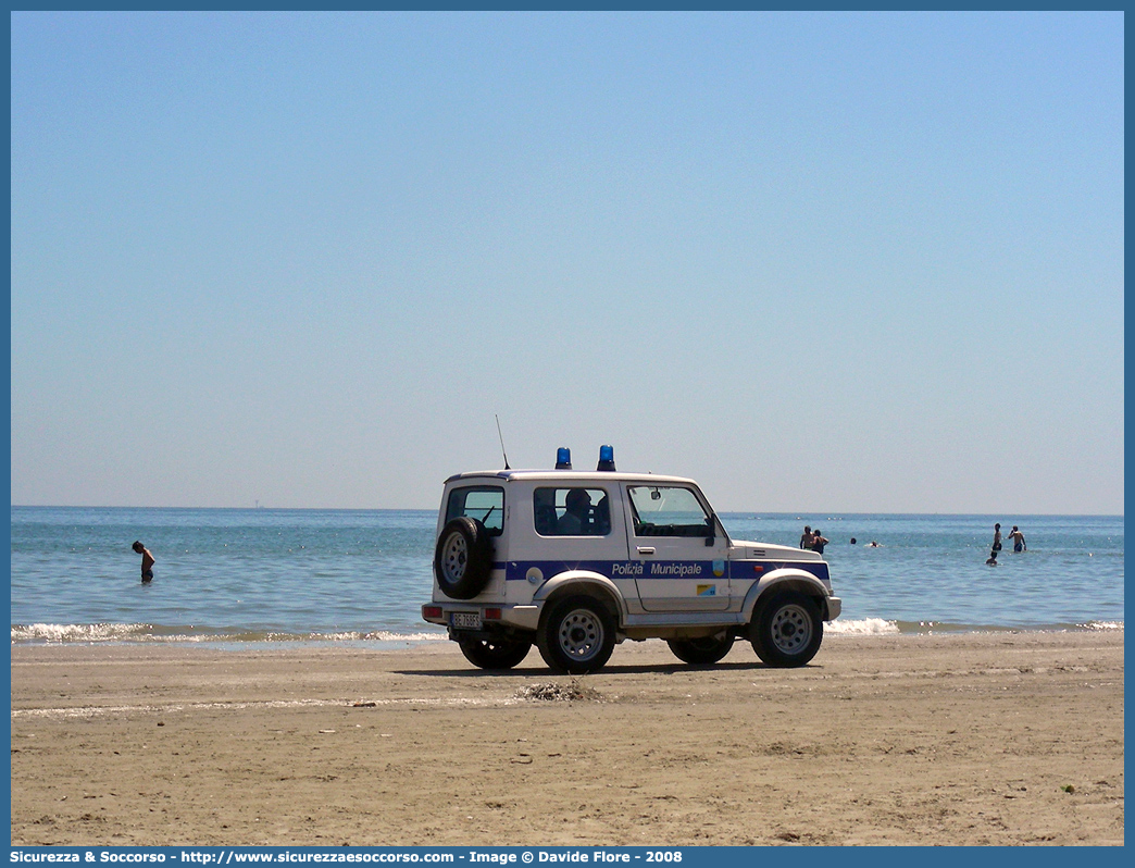 -
Polizia Municipale
Comune di Cervia
Suzuki Samurai II serie
Parole chiave: Polizia;Municipale;Locale;Cervia;Suzuki;Samurai