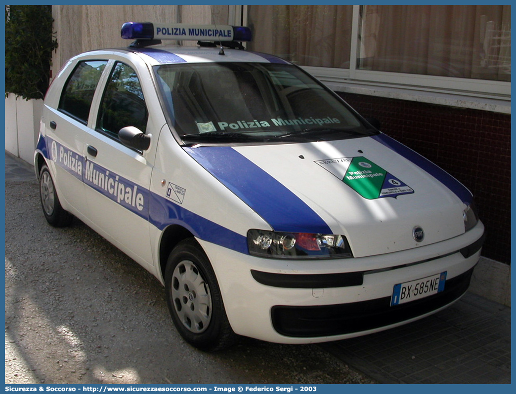 -
Polizia Municipale
Comune di Francavilla al Mare
Fiat Punto II serie
Parole chiave: Polizia;Locale;Municipale;Francavilla al Mare;Fiat;Punto