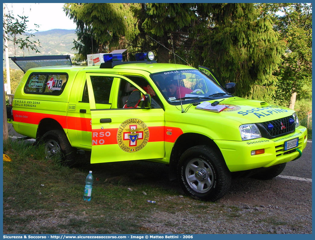 SA 500
Corpo Nazionale
Soccorso Alpino e Speleologico
Delegazione Alpina
XXV Emilia Romagna
Mitsubishi L200 III serie
Parole chiave: CNSAS;C.N.S.A.S.;Corpo;Nazionale;Soccorso;Alpino;Speleologico;Emilia;Romagna;SAER;S.A.E.R.;Mitsubishi;L200;L 200