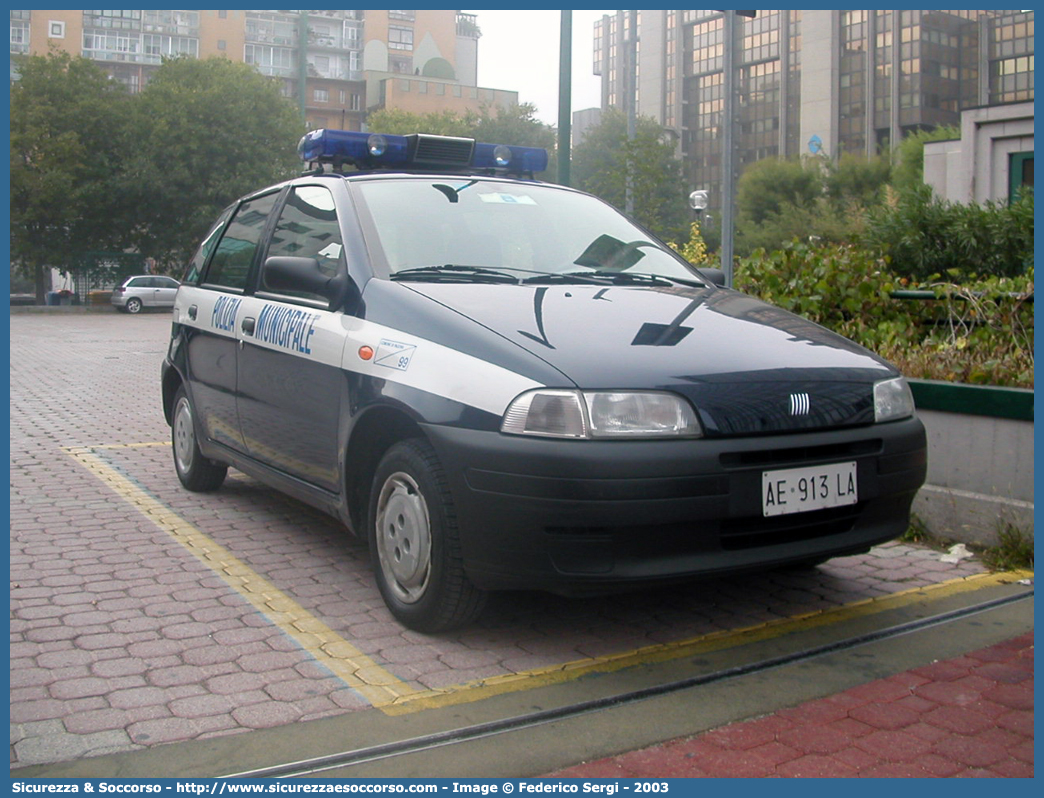 -
Polizia Municipale
Comune di Padova
Fiat Punto I serie
Parole chiave: Polizia;Locale;Municipale;Padova;Fiat;Punto