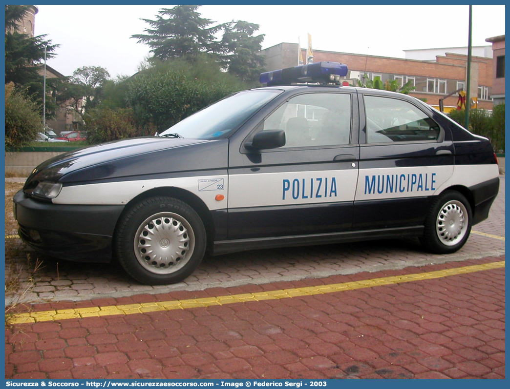 -
Polizia Municipale
Comune di Padova
Alfa Romeo 146
Parole chiave: Polizia;Locale;Municipale;Padova;Alfa Romeo;146