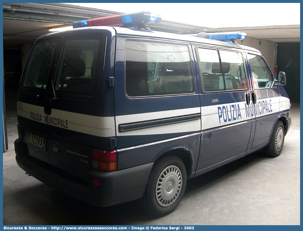 -
Polizia Municipale
Comune di Padova
Volkswagen Transporter T4 restyling
Parole chiave: Polizia;Locale;Municipale;Padova;Volkswagen;Transporter;T4