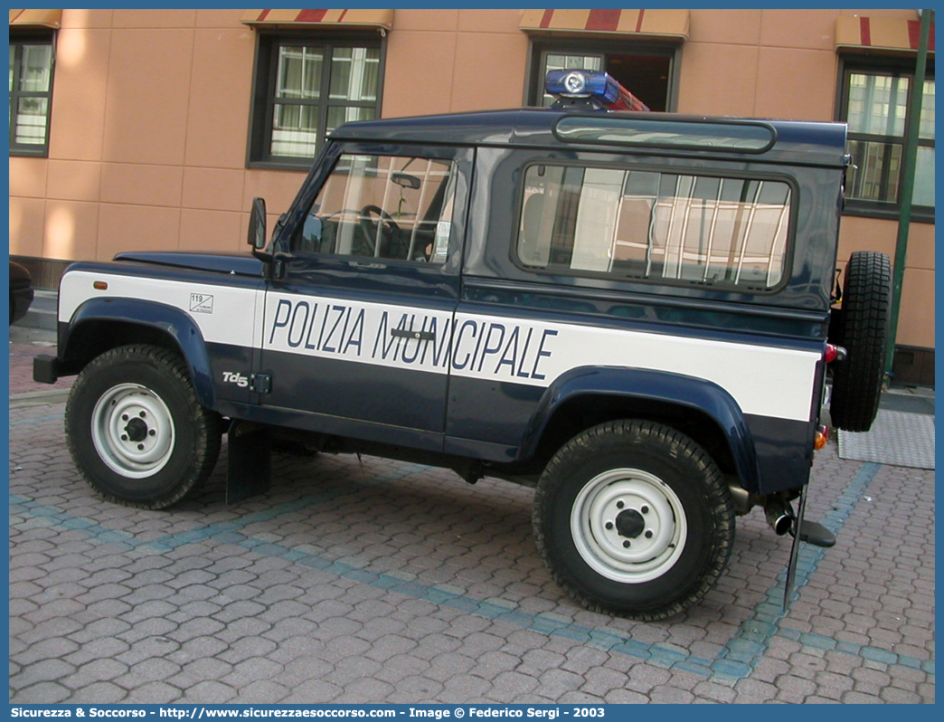 -
Polizia Municipale
Comune di Padova
Land Rover Defender 90
Parole chiave: Polizia;Locale;Municipale;Padova;Land Rover;Defender;90