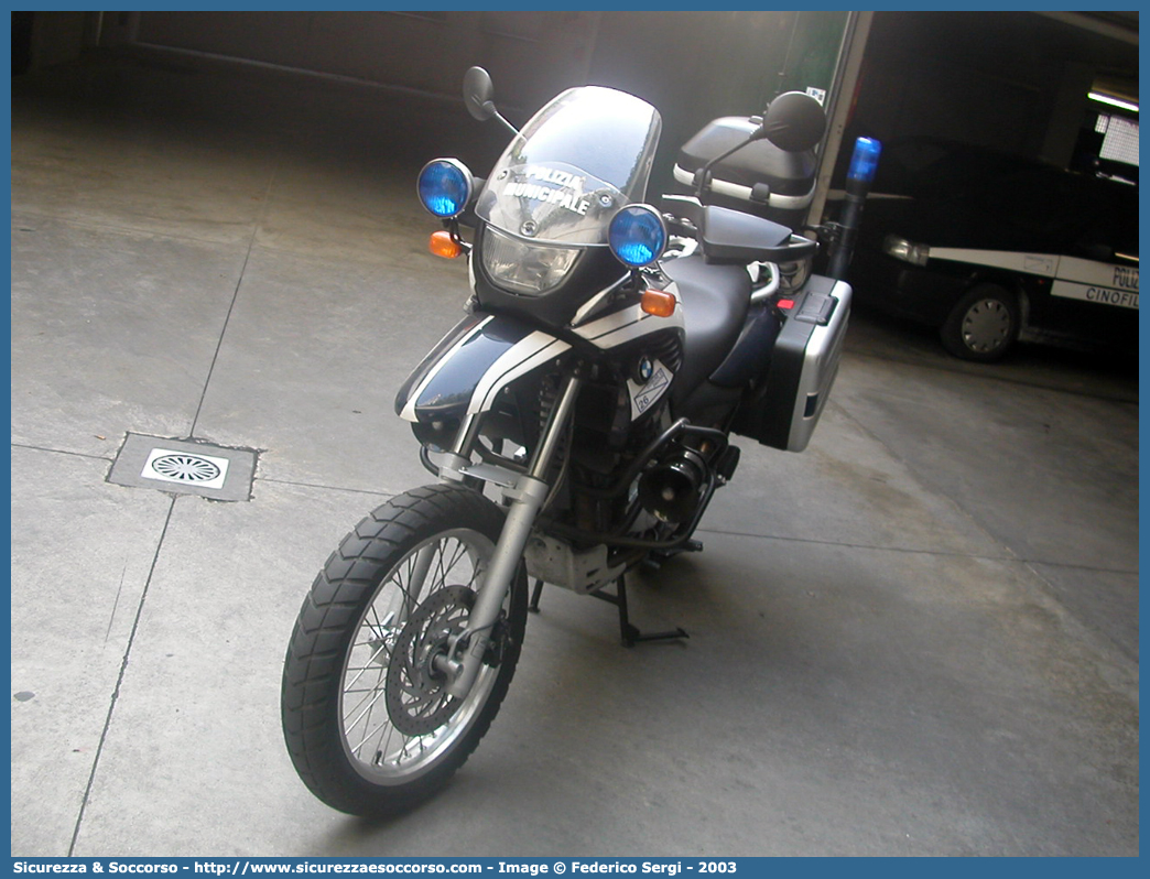 -
Polizia Municipale
Comune di Padova
Bmw F650GS
Parole chiave: Polizia;Locale;Municipale;Padova;Bmw;F650GS