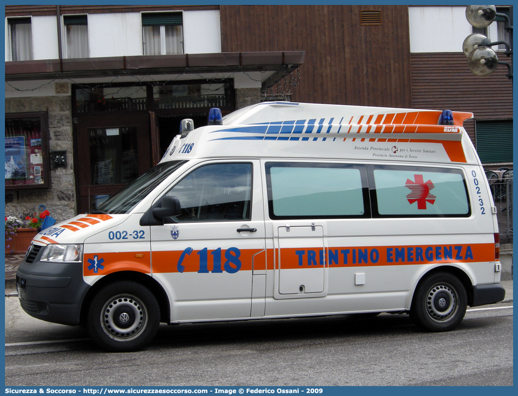 002-32
118 Trentino Emergenza
Volkswagen Transporter T5
Allestitore EDM S.r.l.
Parole chiave: 118;Trento;Trentino;Emergenza;Ambulanza;Volkswagen;Transporter;T5;EDM