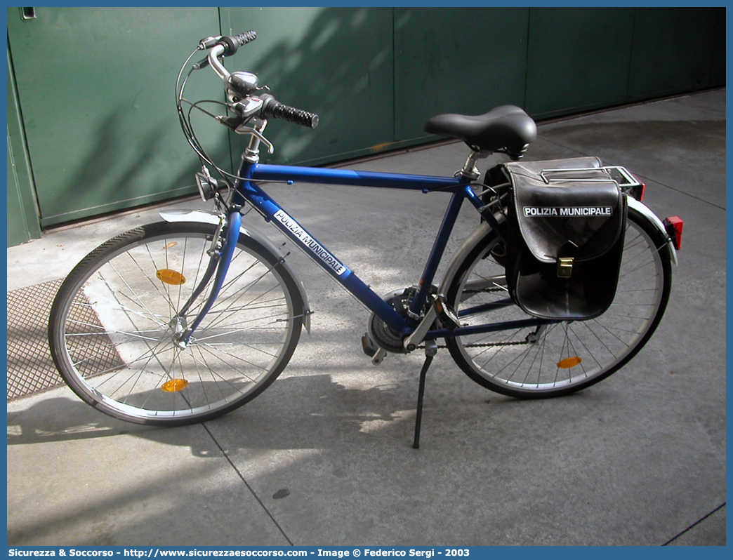 -
Polizia Municipale
Comune di Padova
Biciletta
Parole chiave: Polizia;Locale;Municipale;Padova;Bicicletta;Biciclette