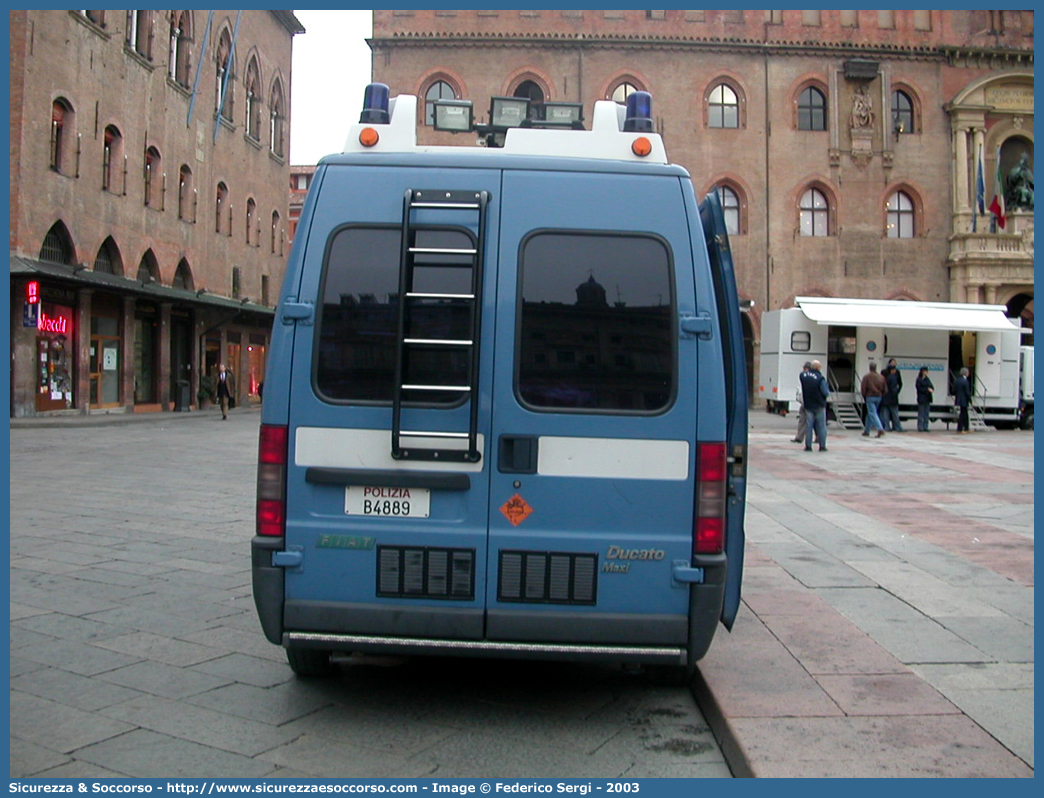 Polizia B4889
Polizia di Stato
Artificieri Antisabotaggio
Fiat Ducato II serie
Parole chiave: B4889;PS;P.S.;Polizia;Stato;Polizia di Stato;Artificieri;Antisabotaggio;Fiat;Ducato