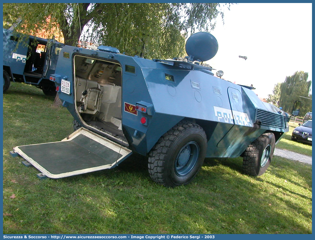 Polizia 53150
Polizia di Stato
Reparto Mobile
Iveco Oto-Melara 6614
Parole chiave: 53150;Polizia di Stato;Reparto Mobile;Ordine Pubblico;Iveco Oto-Melara 6614