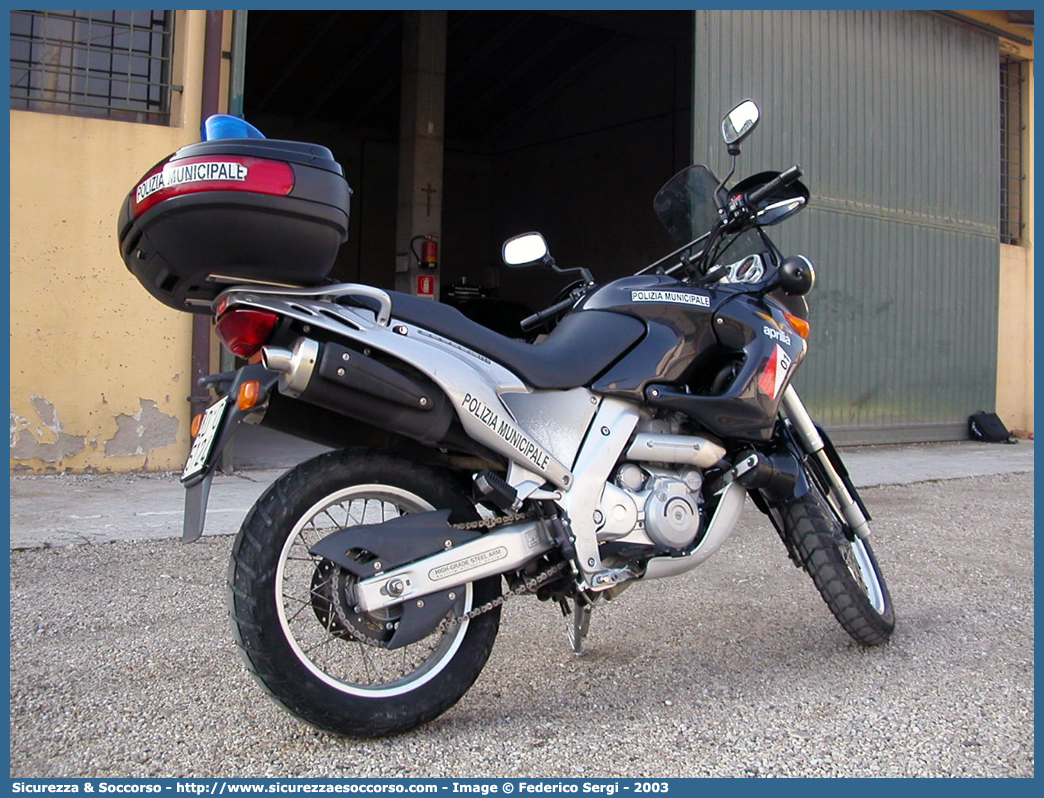 -
Polizia Municipale
Consorzio Padova Ovest
Aprilia Pegaso II serie
Parole chiave: Polizia;Locale;Municipale;Padova Ovest;Cervarese Santa Croce;Mestrino;Rubano;Selvazzano Dentro;Veggiano;Aprilia;Pegaso