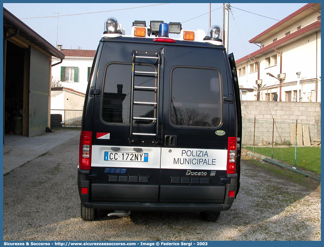 -
Polizia Municipale
Consorzio Padova Ovest
Fiat Ducato II serie restyling
Parole chiave: Polizia;Locale;Municipale;Padova Ovest;Cervarese Santa Croce;Mestrino;Rubano;Selvazzano Dentro;Veggiano;Fiat;Ducato