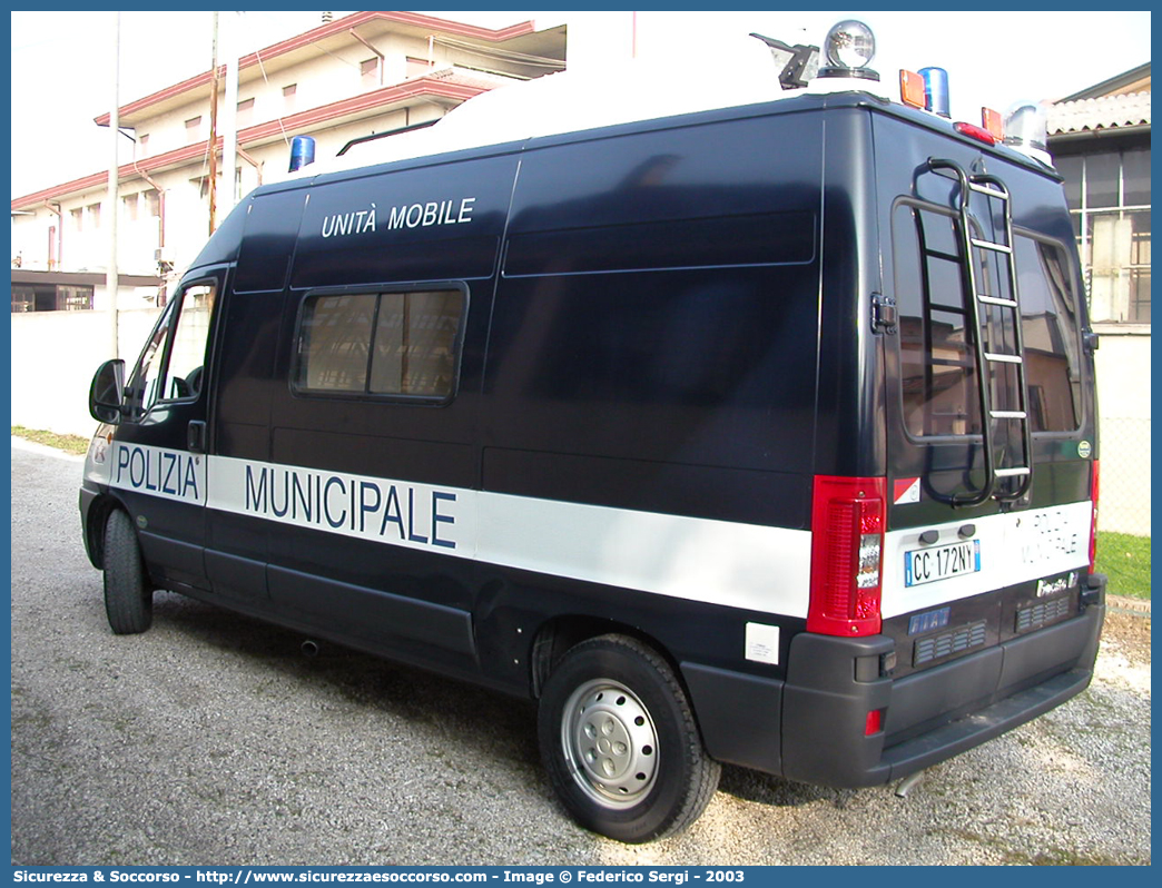 -
Polizia Municipale
Consorzio Padova Ovest
Fiat Ducato II serie restyling
Parole chiave: Polizia;Locale;Municipale;Padova Ovest;Cervarese Santa Croce;Mestrino;Rubano;Selvazzano Dentro;Veggiano;Fiat;Ducato