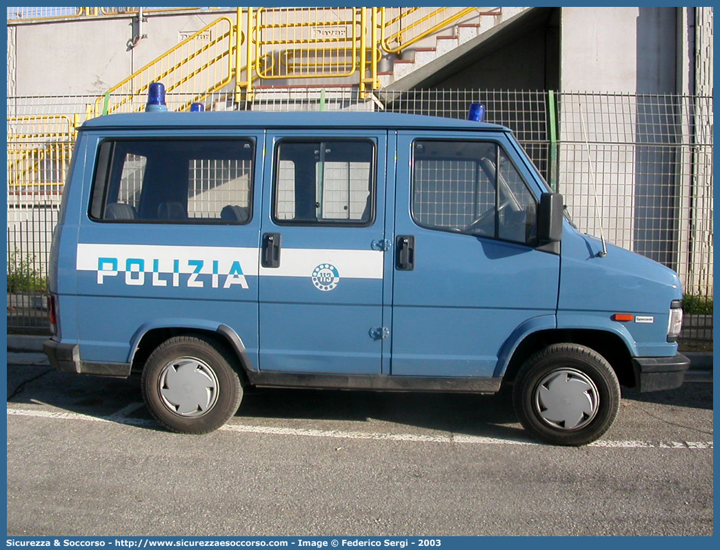 Polizia B2175
Polizia di Stato
Polizia Ferroviaria
Fiat Talento
Parole chiave: Polizia;Stato;Polizia di Stato;Ferroviaria;Polfer;Fiat;Talento;B2175