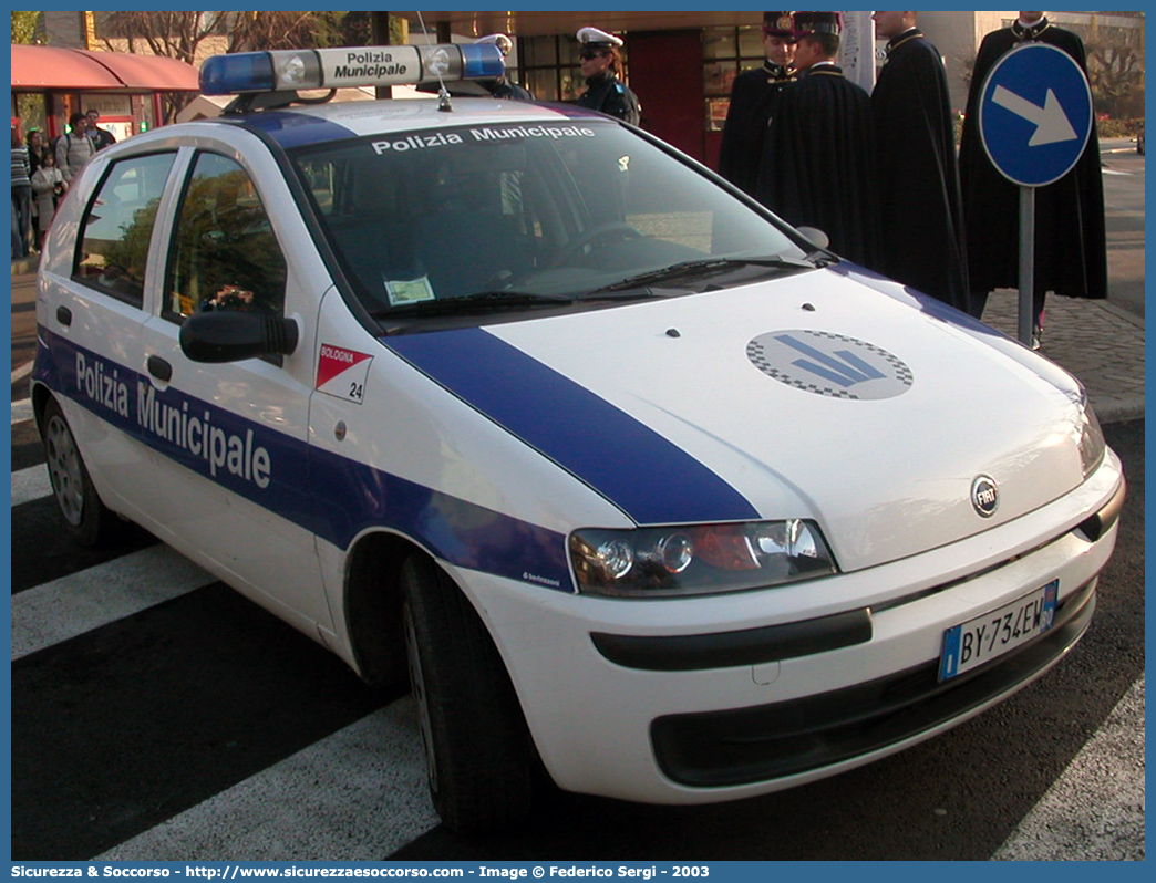 -
Polizia Municipale
Comune di Bologna
Fiat Punto II serie
Allestitore Bertazzoni S.r.l.
Parole chiave: Polizia;Municipale;Locale;Bologna;Fiat;Punto;Bertazzoni