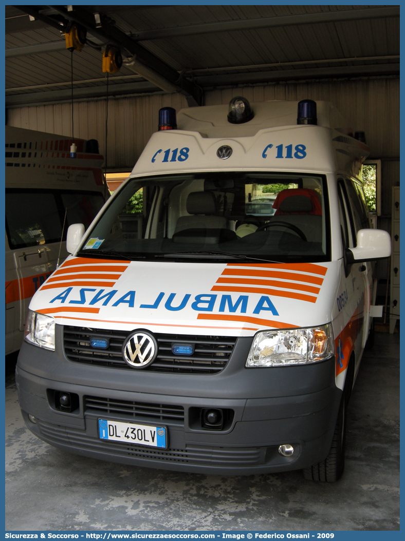 005-34
118 Trentino Emergenza
Volkswagen Transporter T5
Allestitore EDM S.r.l.
Parole chiave: 118;Trento;Trentino;Emergenza;Ambulanza;Autoambulanza;Volkswagen;Transporter;T5;T 5;EDM