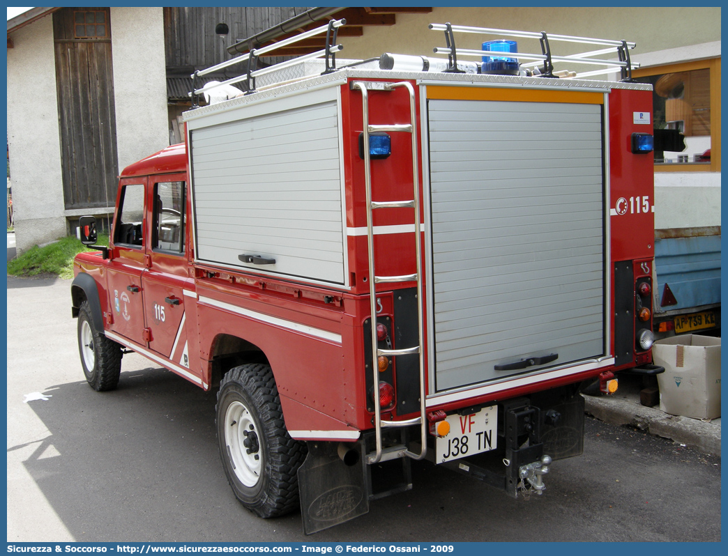 VF J38TN
Corpo Volontario Vigili del Fuoco Mazzin di Fassa
Land Rover Defender 130
Parole chiave: VF;V.F.;Vigili del Fuoco;Vigili;Fuoco;Volontari;Mazzin di Fassa;Land Rover;Defender 130;J38TN