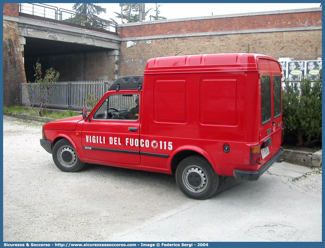 VF 15262
Corpo Nazionale Vigili del Fuoco
Fiat Fiorino I serie
Parole chiave: VF;V.F.;VVF;V.V.F.;Corpo;Nazionale;Vigili del Fuoco;Vigili;Fuoco;Fiat;Fiorino;I serie;15262