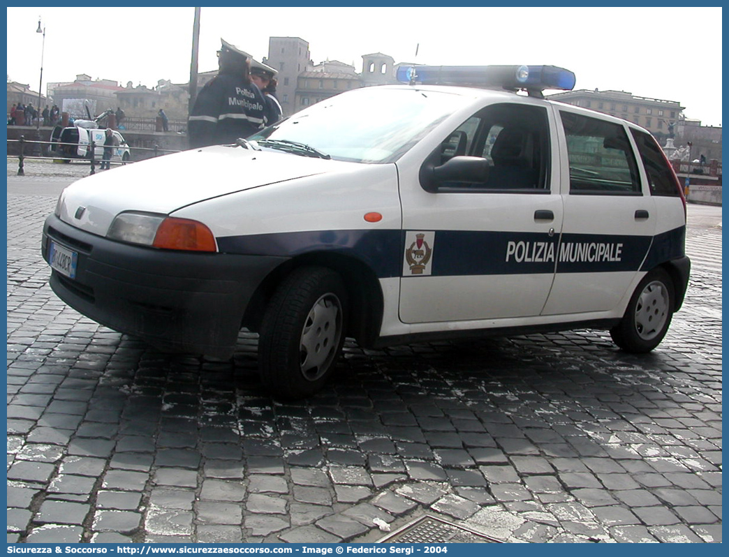 -
Polizia Municipale
Comune di Roma
Fiat Punto I serie
Parole chiave: Polizia;Locale;Municipale;Roma;Fiat;Punto