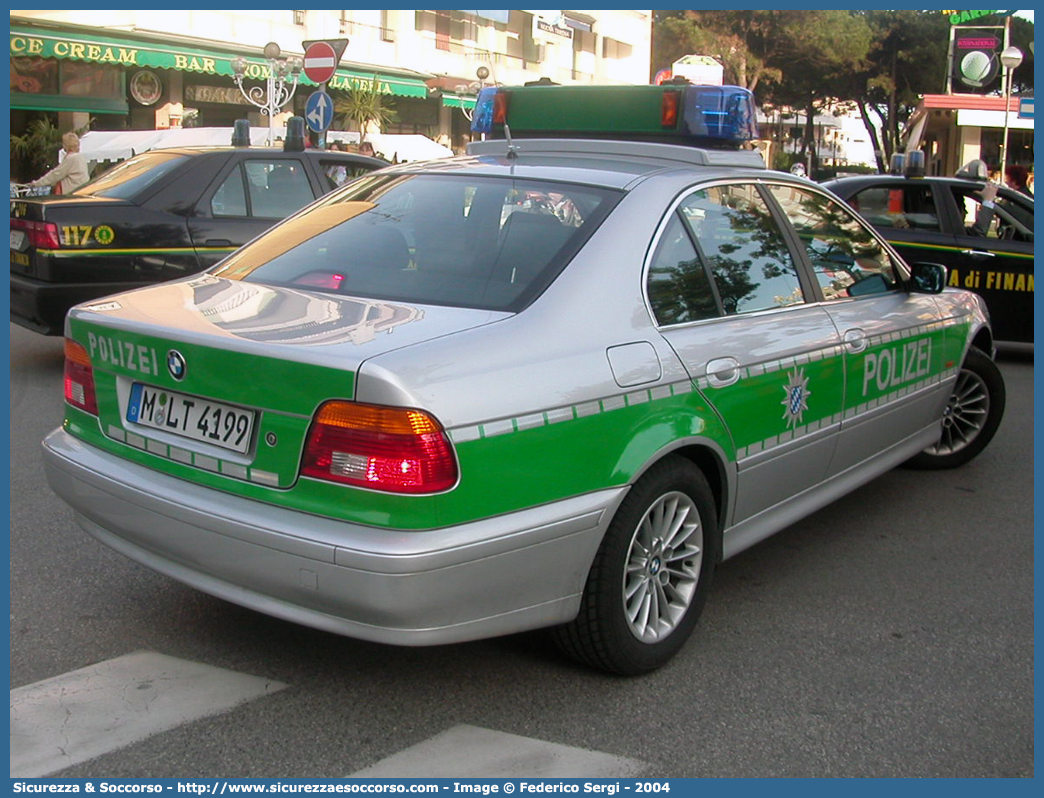 -
Bundesrepublik Deutschland
Landespolizei Bayern
BMW 3 series E36
Parole chiave: Repubblica;Federale;Germania;Bundesrepublik;Deutschland;Landespolizei;Polizei;Bayern;BMW;3;E36