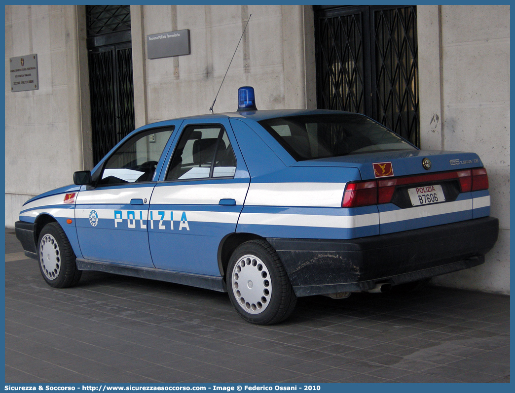 Polizia B7606
Polizia di Stato
Polizia Ferroviaria
Alfa Romeo 155
Parole chiave: PS;P.S.;Polizia;di;Stato;Ferroviaria;Polfer;Alfa Romeo;155