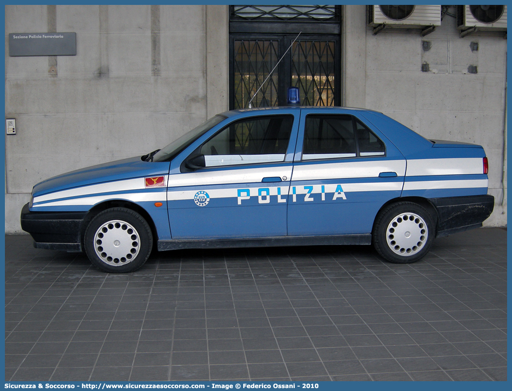 Polizia B7606
Polizia di Stato
Polizia Ferroviaria
Alfa Romeo 155
Parole chiave: PS;P.S.;Polizia;di;Stato;Ferroviaria;Polfer;Alfa Romeo;155