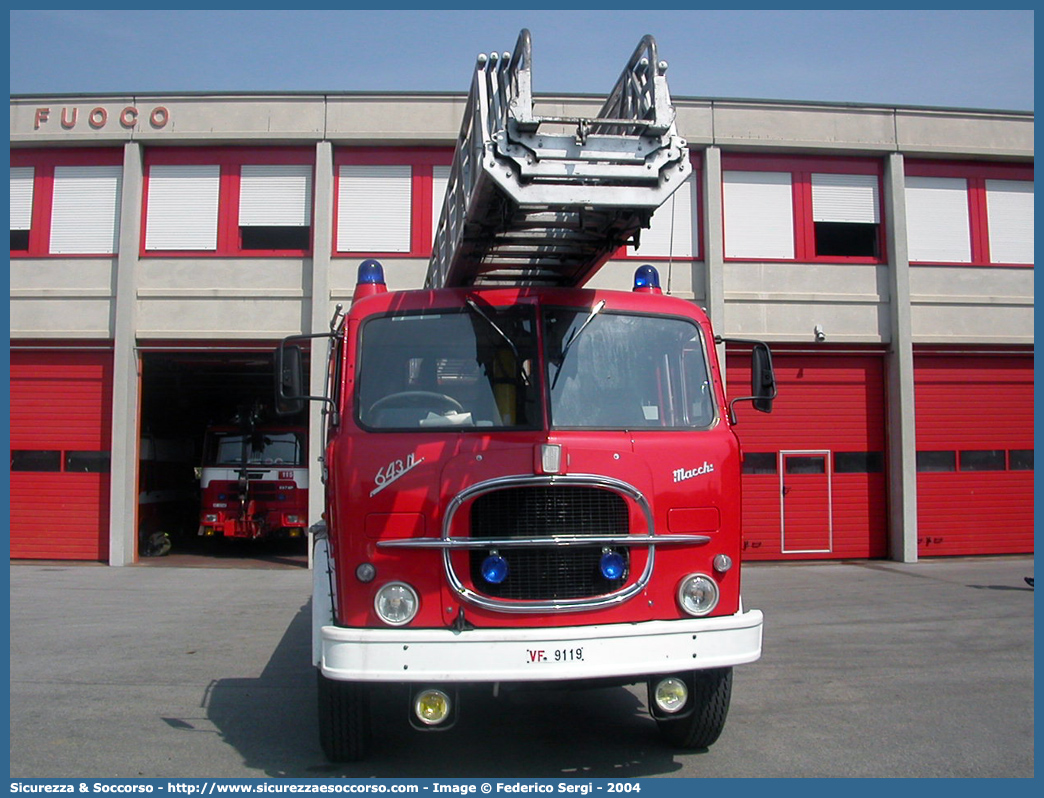 VF 9119
Corpo Nazionale Vigili del Fuoco
Fiat 643N
Allestitore Magirus Macchi
Parole chiave: VVF;V.V.F.;Corpo;Nazionale;Vigili;del;Fuoco;AutoScala;AS;Fiat;643N;Macchi;Magirus