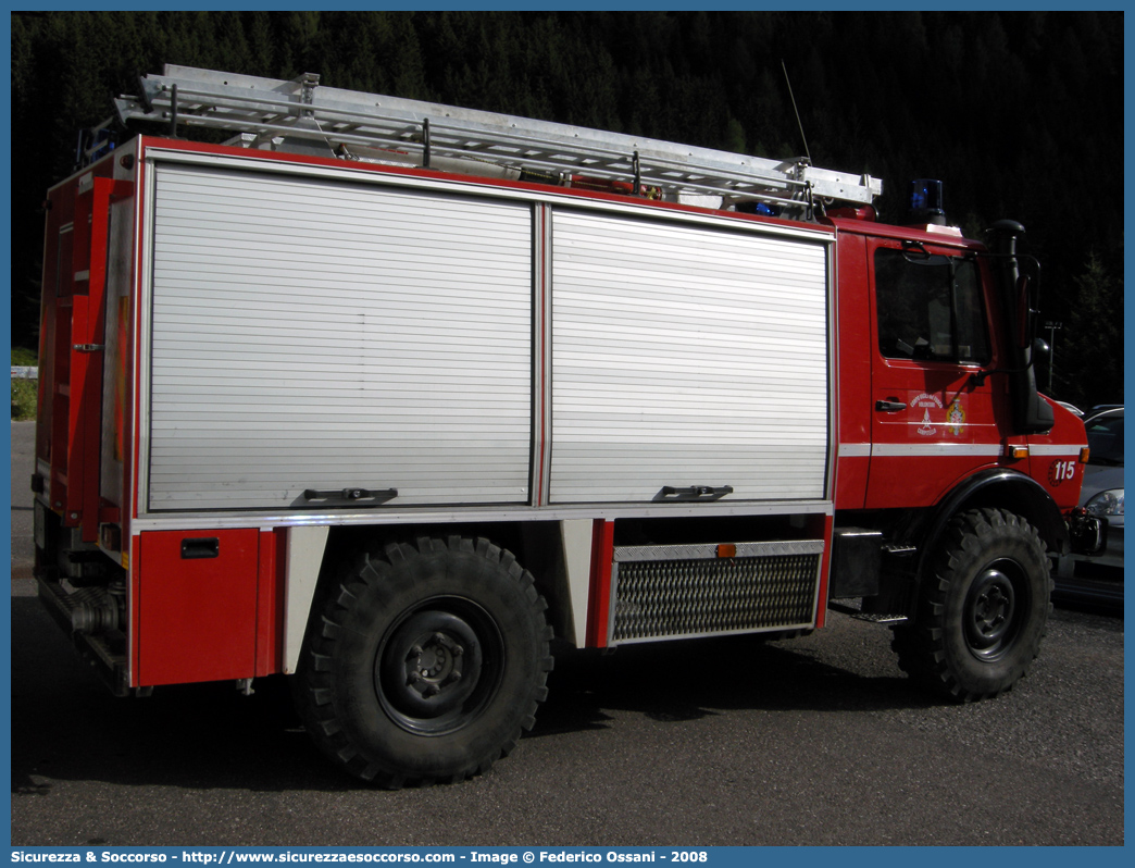 VF G40TN
Corpo Vigili del Fuoco Volontari Campitello di Fassa
Mercedes Benz Unimog 1250
Parole chiave: VF;V.F.;Vigili del Fuoco;Vigili;Fuoco;Volontari;Campitello di Fassa;Mercedes Benz;Unimog;1250;G40TN