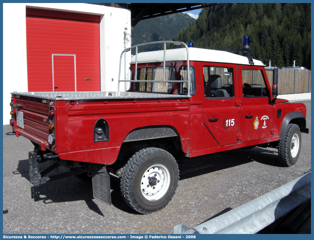 VF 1E4TN
Corpo Vigili del Fuoco Volontari Campitello di Fassa
Land Rover Defender 130
Parole chiave: VF;V.F.;Vigili del Fuoco;Vigili;Fuoco;Volontari;Campitello di Fassa;Land Rover;Defender 130;1E4TN