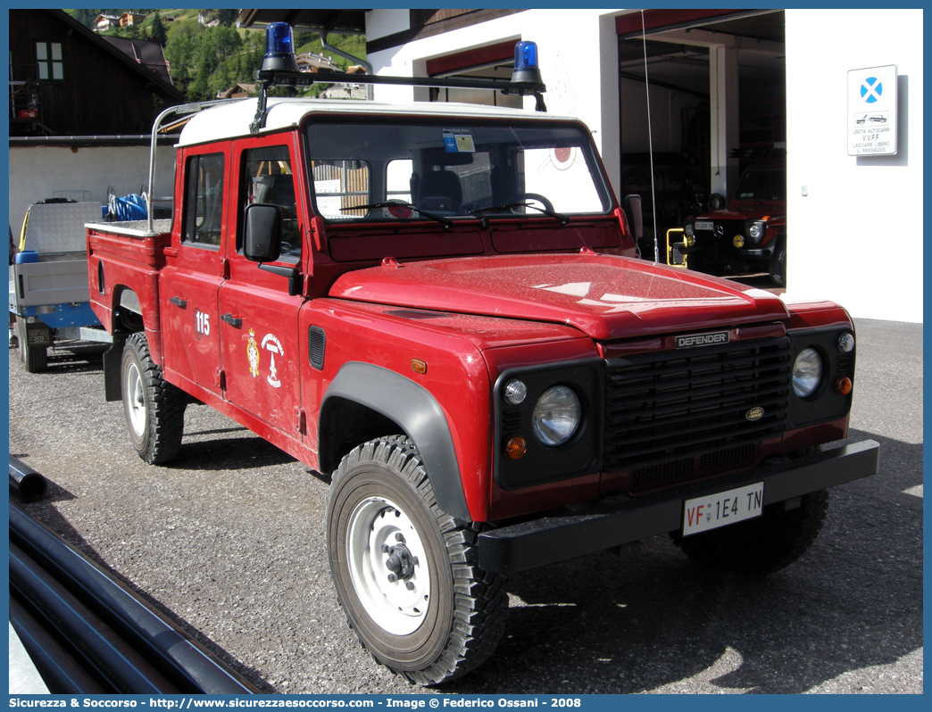 VF 1E4TN
Corpo Vigili del Fuoco Volontari Campitello di Fassa
Land Rover Defender 130
Parole chiave: VF;V.F.;Vigili del Fuoco;Vigili;Fuoco;Volontari;Campitello di Fassa;Land Rover;Defender 130;1E4TN