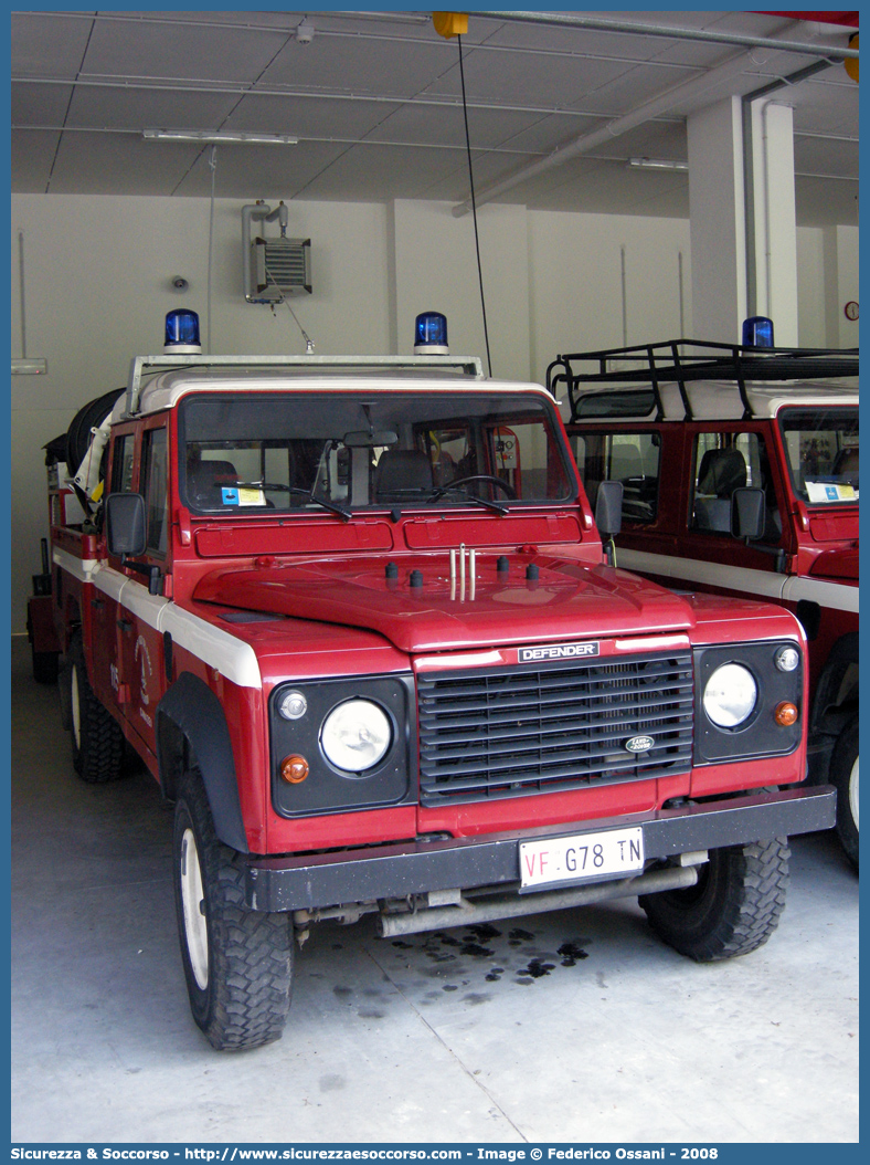 VF G78TN
Corpo Vigili del Fuoco Volontari Canazei
Land Rover Defender 130
Parole chiave: VF;V.F.;Vigili del Fuoco;Vigili;Fuoco;Volontari;Canazei;Land Rover;Defender 130;G78TN