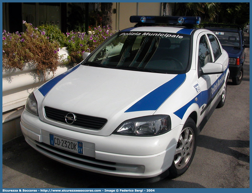 -
Polizia Municipale
Comune di Albenga
Opel Astra II serie
Parole chiave: Polizia;Locale;Municipale;Albenga;Opel;Astra