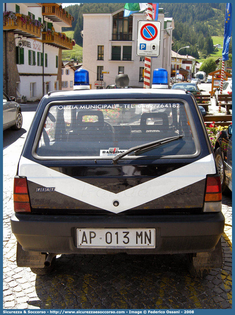 -
Polizia Municipale
Comune di Vigo di Fassa
Fiat Panda 4x4 II serie
Parole chiave: Polizia;Locale;Municipale;Vigo di Fassa;Fiat;Panda