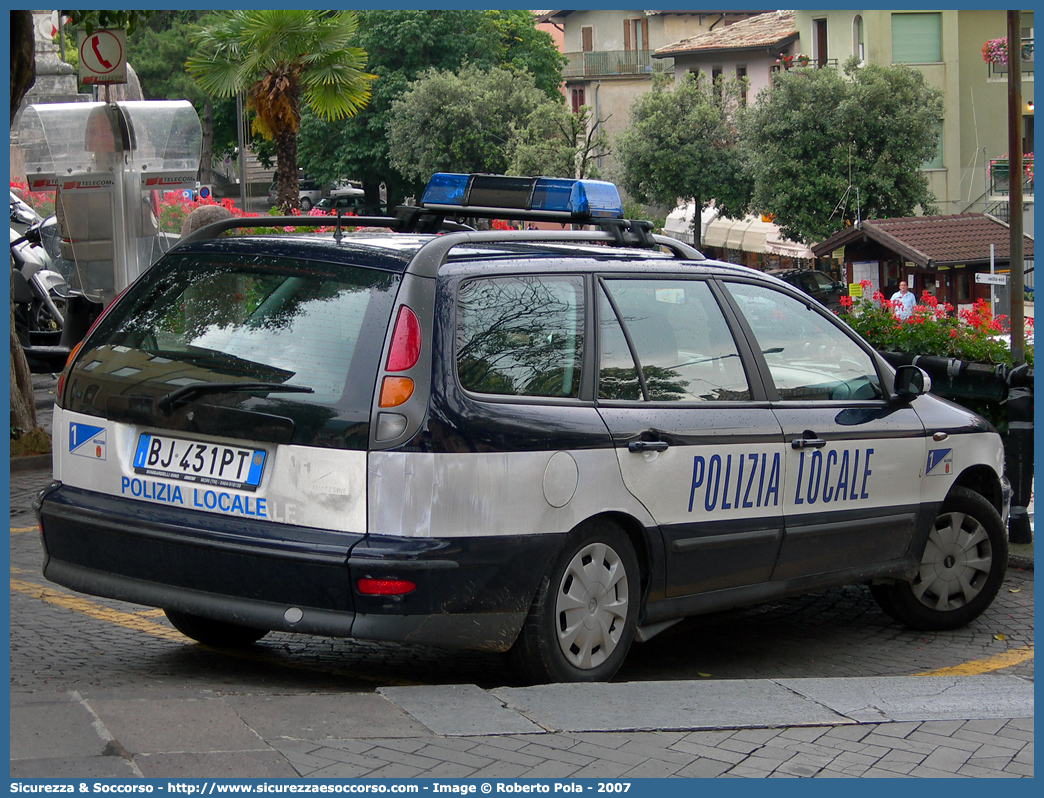 -
Polizia Locale
Comune di Malcesine
Fiat Marea Weekend
Parole chiave: Polizia;Locale;Municipale;Malcesine;Fiat;Marea;Weekend