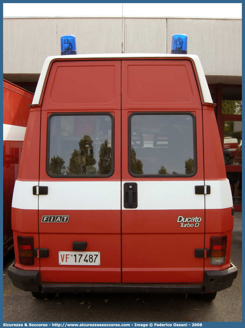 VF 17487
Corpo Nazionale Vigili del Fuoco
Nucleo Telecomunicazioni Radio
Fiat Ducato I serie restyling
Parole chiave: Corpo;Nazionale;Vigili del Fuoco;Vigili;Fuoco;Fiat;Ducato;Telecomunicazioni;Tele Comunicazioni;Radio