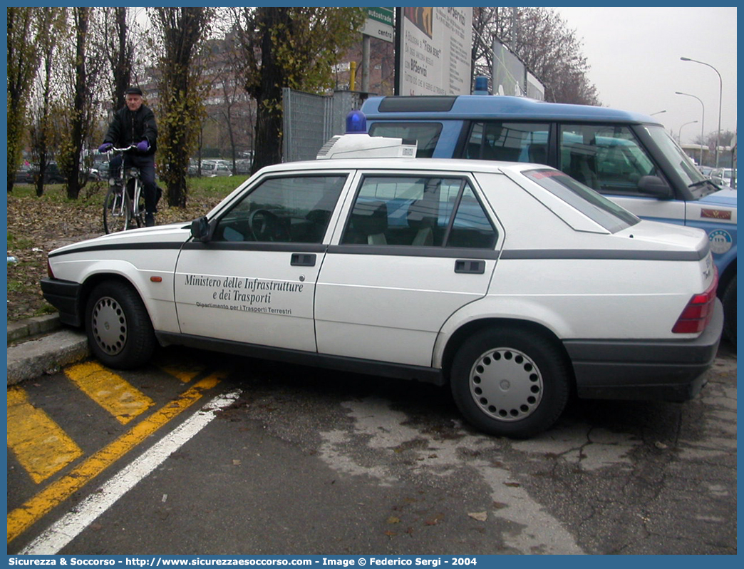 -
Ministero delle Infrastrutture e dei Trasporti
Servizio di Polizia Stradale
Alfa Romeo 75 II serie
Parole chiave: MIT;M.I.T.;Ministero;delle;Infrastrutture;e;dei;Trasporti;Servizio;di;Polizia;Stradale;Alfa Romeo;75