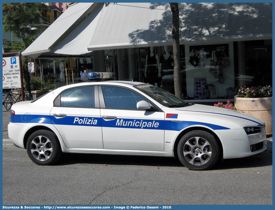 -
Polizia Municipale
Comune di Misano Adriatico
Alfa Romeo 159
Allestitore Focaccia Group S.r.l.
Parole chiave: Polizia;Municipale;Locale;Misano Adriatico;Alfa Romeo;159;Focaccia